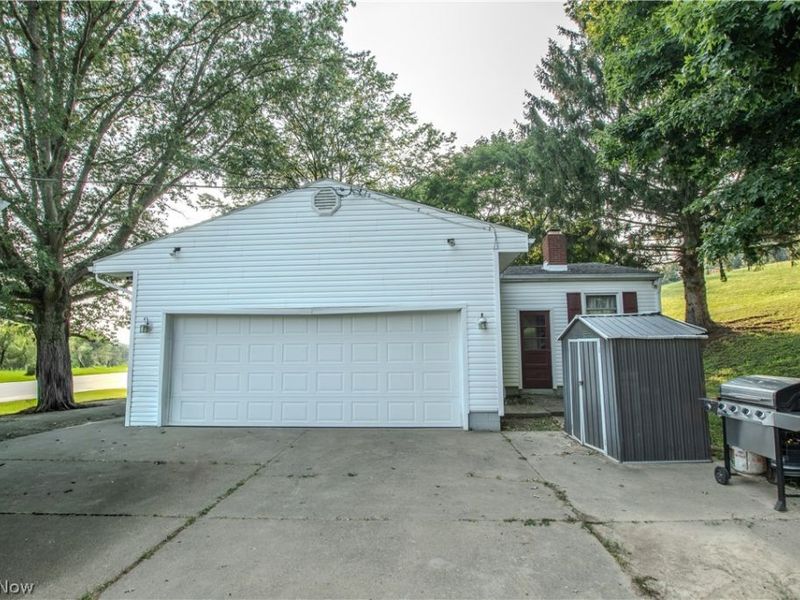 1757 Pleasant Valley Road NE, New Philadelphia, OH 44663 Photo 32