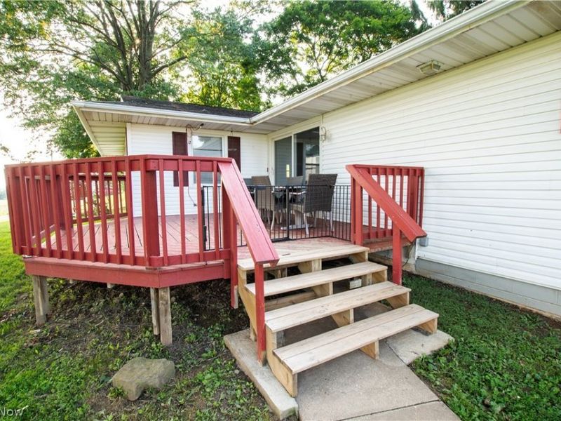 1757 Pleasant Valley Road NE, New Philadelphia, OH 44663 Photo 9