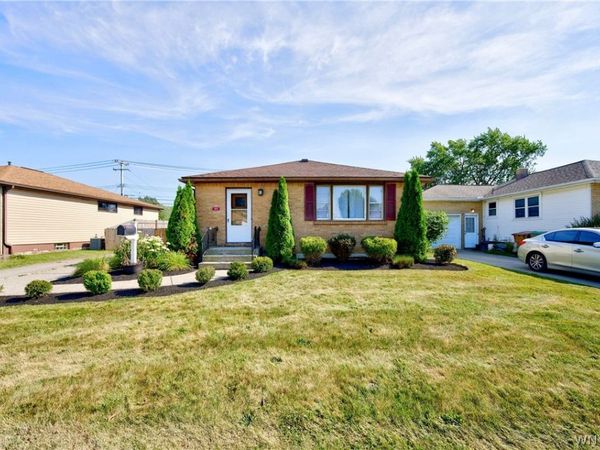 305 Lydia Lane, Buffalo, NY 14225