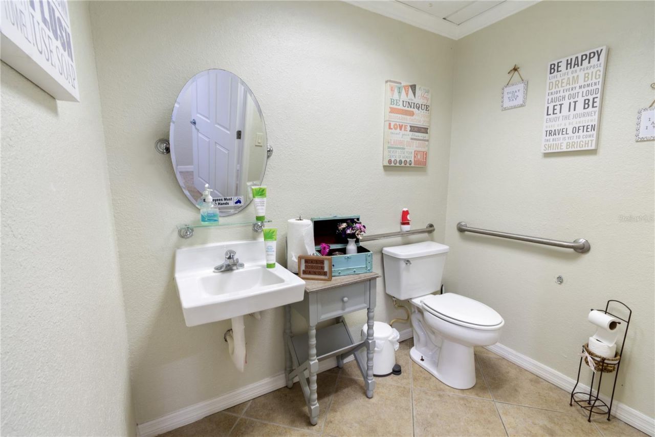 1 W Central Avenue , Lake Wales, FL 33853 Photo