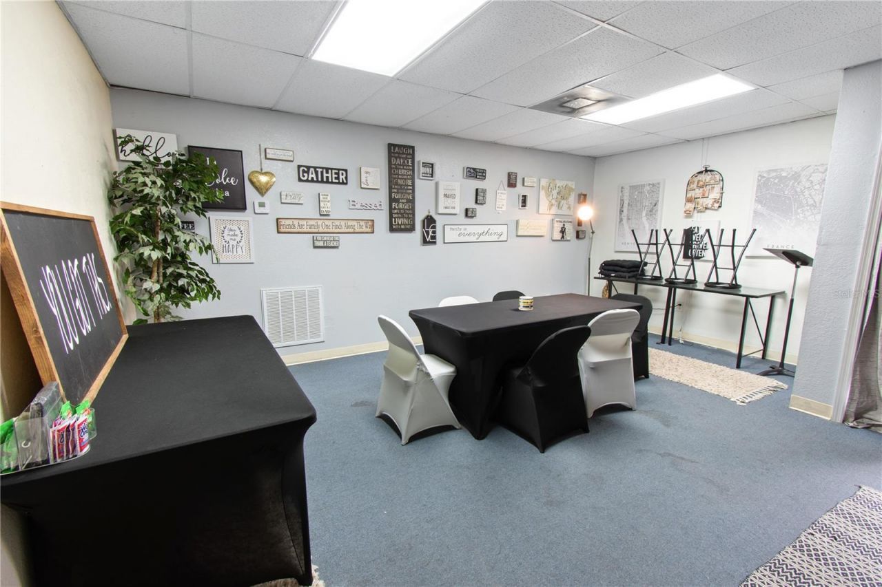1 W Central Avenue , Lake Wales, FL 33853 Photo