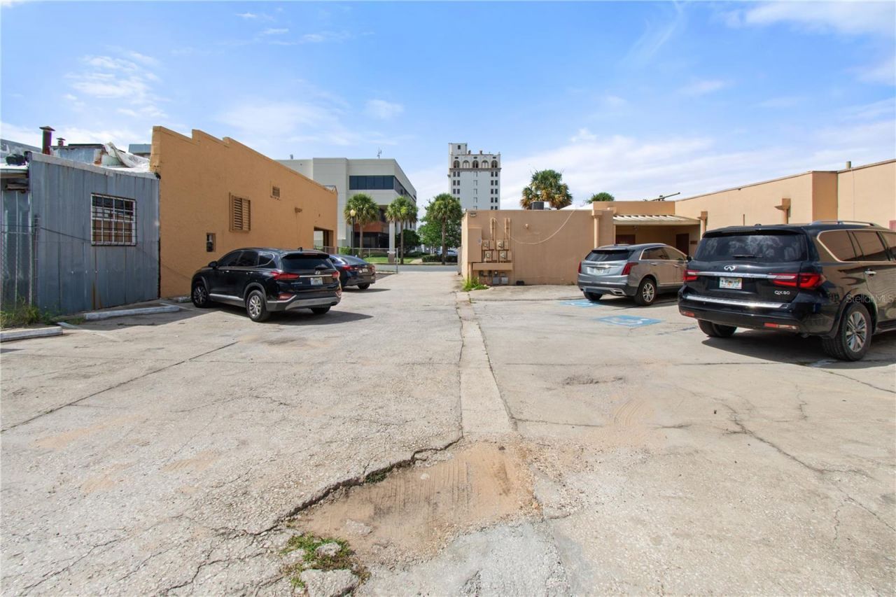 1 W Central Avenue , Lake Wales, FL 33853 Photo