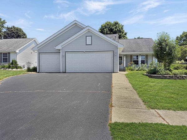 761 Brookview Drive, BYRON, IL 61010
