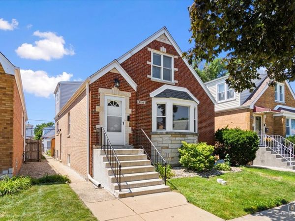 2114 N 74th Avenue , Elmwood Park, IL 60707