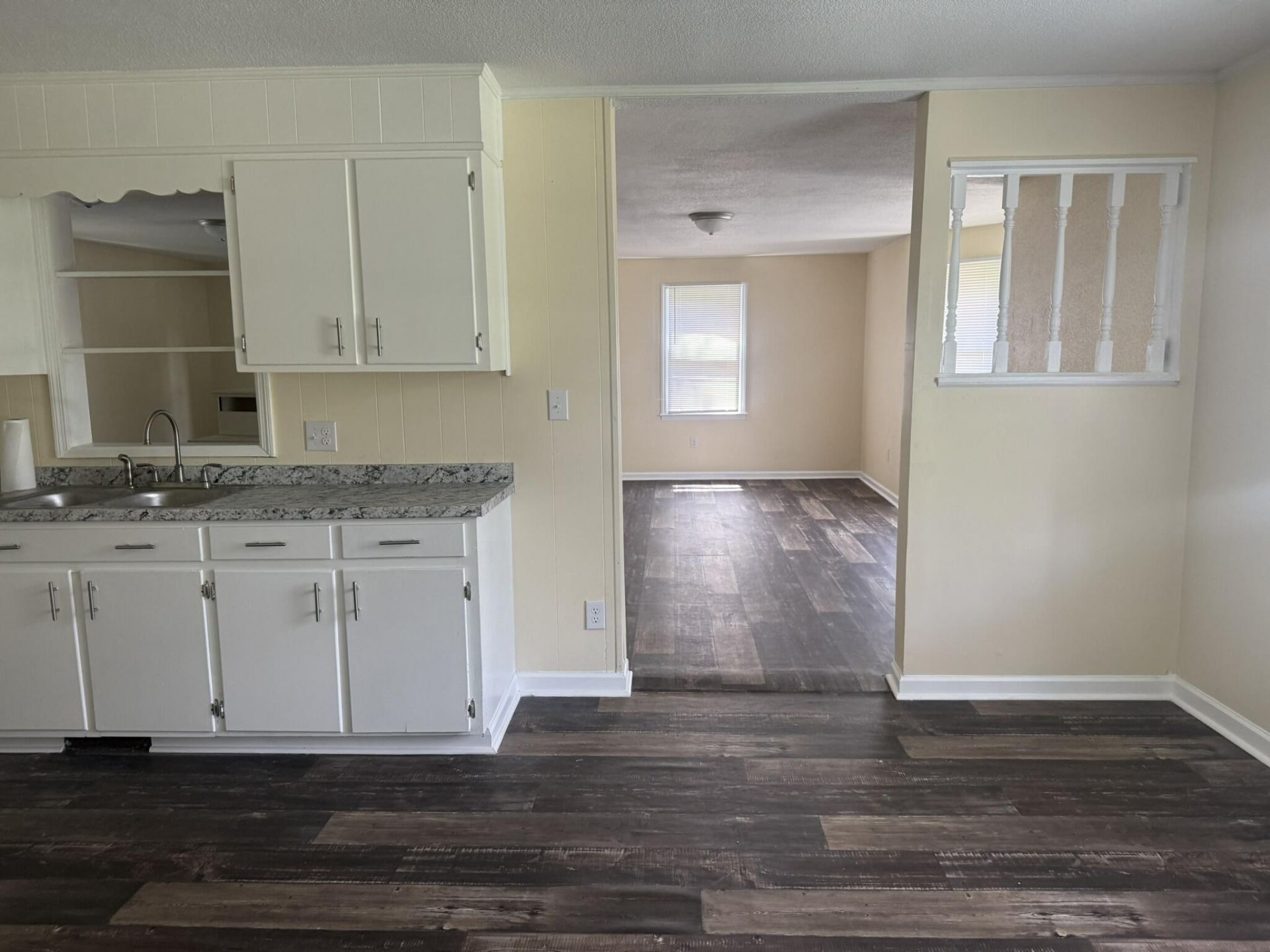 220 Eastwood Circle Photo 13