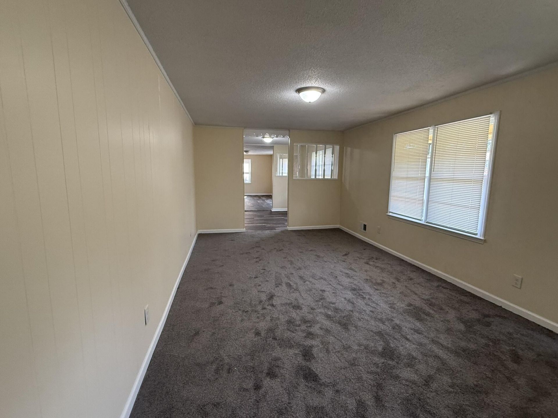220 Eastwood Circle Photo 34