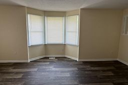 220 Eastwood Circle photo 4