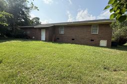 220 Eastwood Circle photo 4