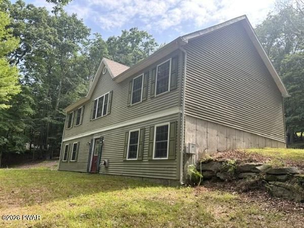 118 White Deer Road, Milford, PA 18337