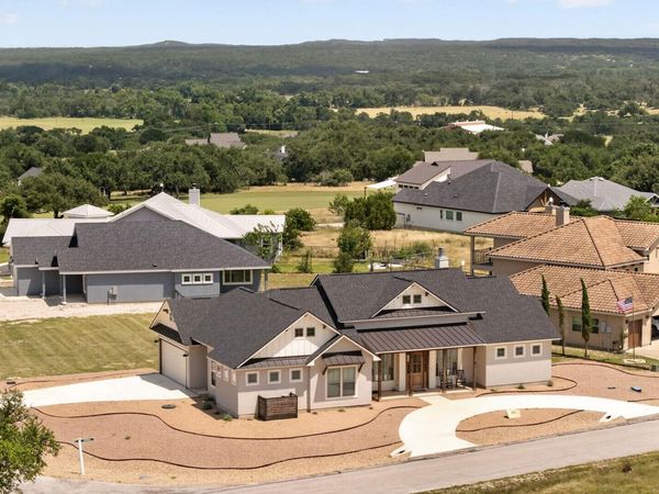 101 Alf Hunter, Blanco, TX 78606