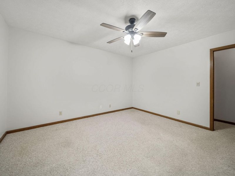 7378 Beecher Road SW, Pataskala, OH 43062 Photo 25