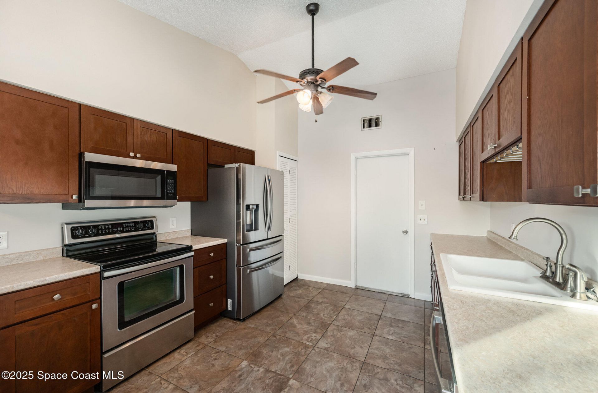 511 Biscayne Lane, Sebastian, FL 32958 Photo