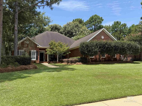 421 Clubhouse Drive, Fairhope, AL 36532