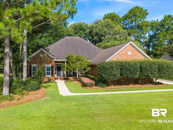 421 Clubhouse Drive, Fairhope, AL 36532