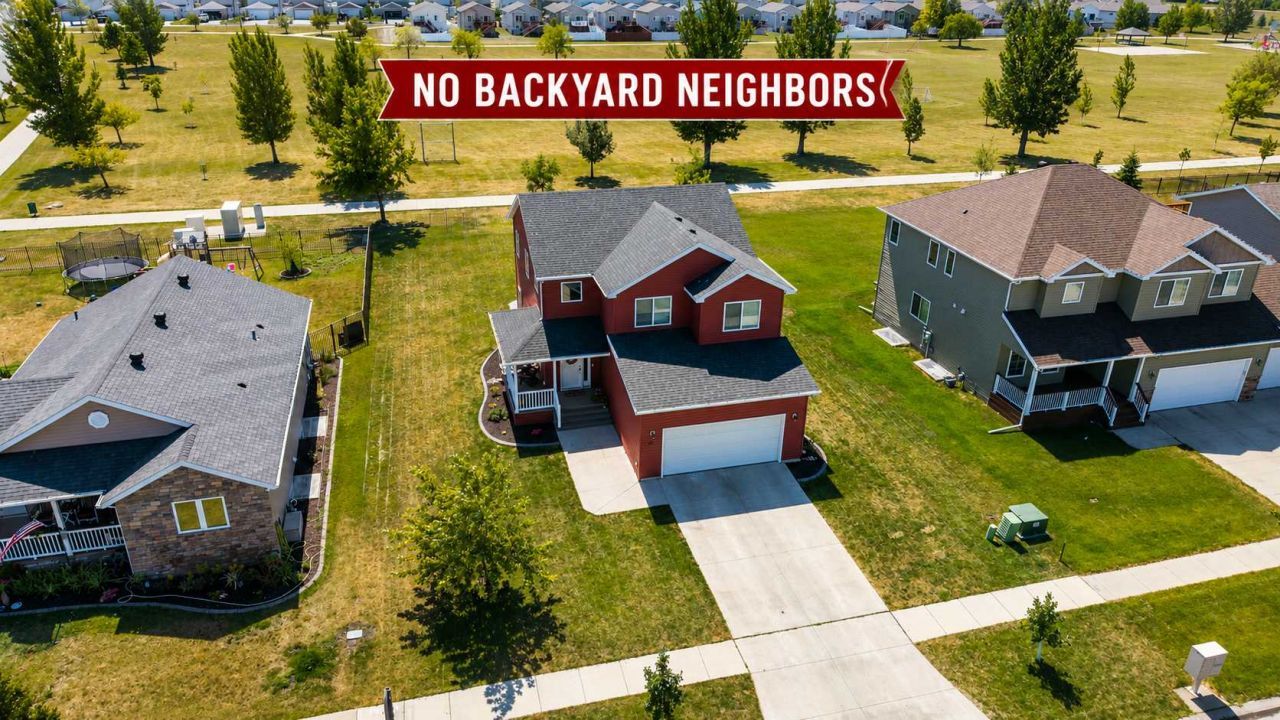 4893 LAVONNE Court S Fargo, ND 