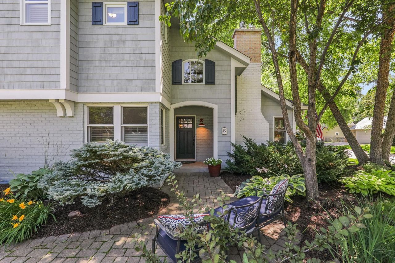 15 Maple Hill Road , Hopkins, MN 55343