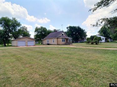 302 N Cherry Street, Nickerson, NE 68044