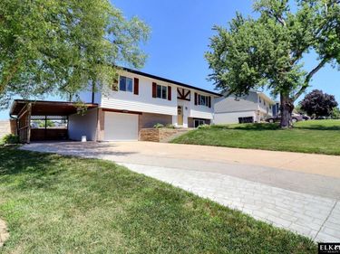 21216 Welsh Road, Omaha, NE 68022