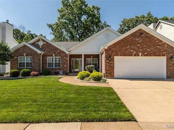 414 Arbor Glen Drive, Ballwin, MO 63021
