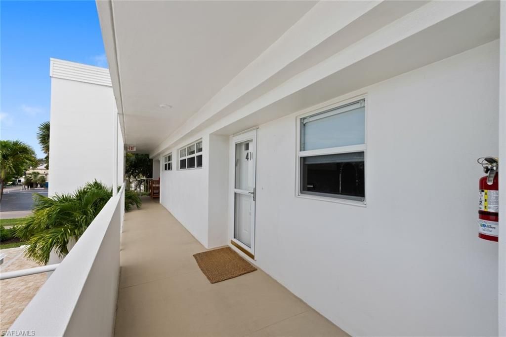 410 Broad Ave S, Unit H410, Naples, FL 34102 Photo