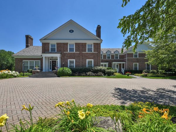 1673 Balmoral Lane, Inverness, IL 60067