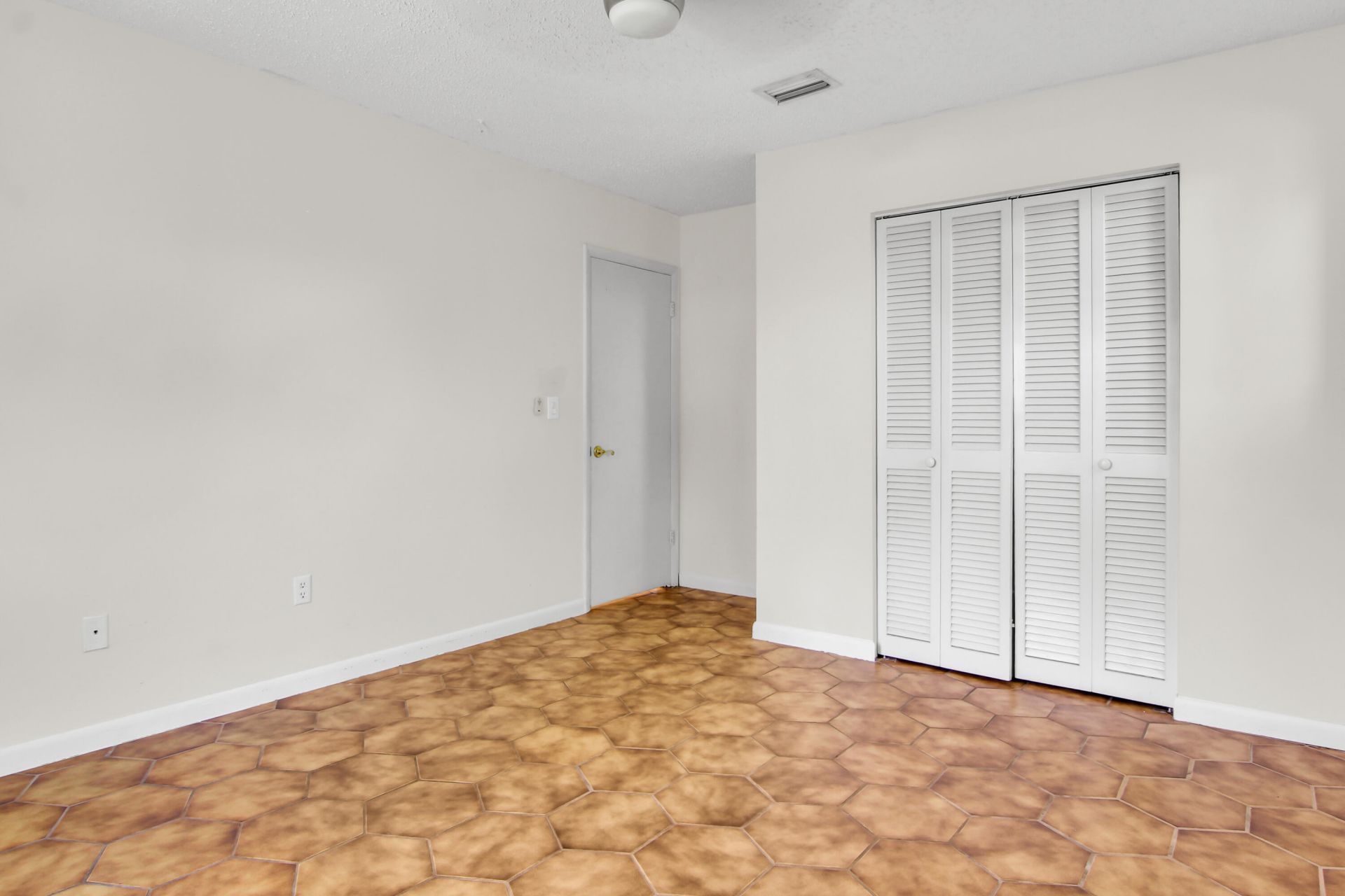 3079 Indian Trail, Lake Worth, FL 33462 Photo