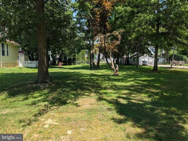 15 W CHERRY STREET, NORTH EAST, MD 21901