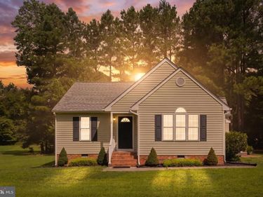 151 DEEP LANDING ROAD, TAPPAHANNOCK, VA 22560