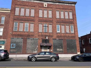 112 Davis , Elkins, WV 26241