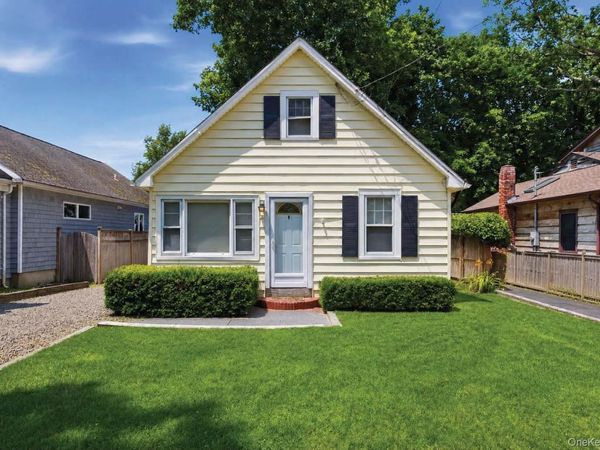 124 Johnson Street , Centerport, NY 11721