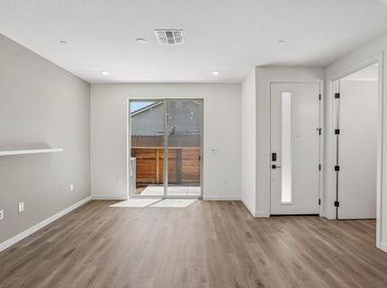 2067 Freya Walk, Sacramento, CA 95835 Photo