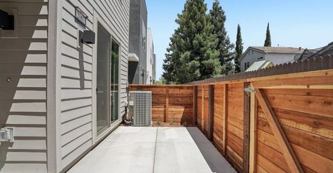 2067 Freya Walk, Sacramento, CA 95835 Photo