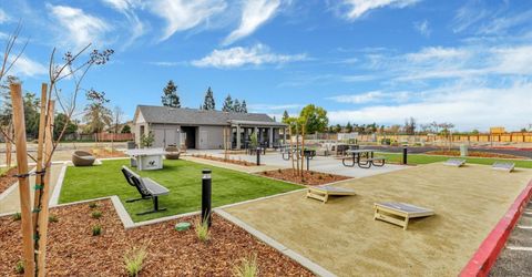 2067 Freya Walk, Sacramento, CA 95835 Photo
