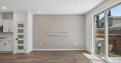 2067 Freya Walk, Sacramento, CA 95835 Photo