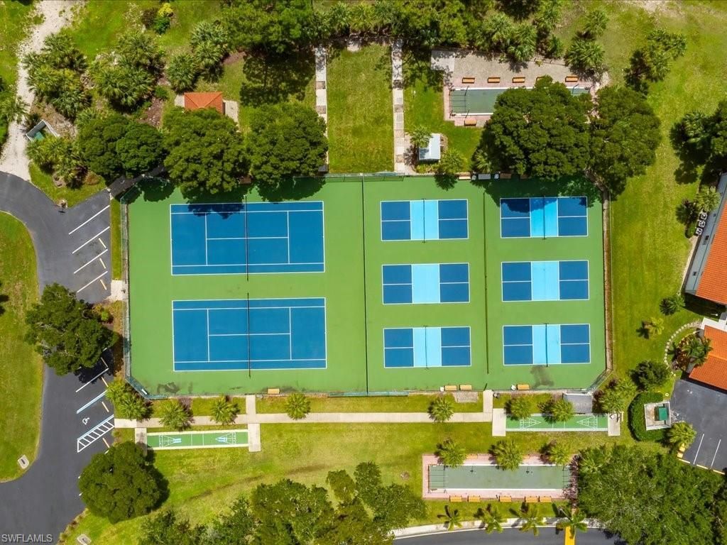 600 Luisa Ct, Unit 4, Naples, FL 34104 Photo