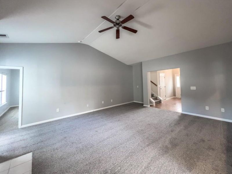 121 Valentin Drive Photo 4