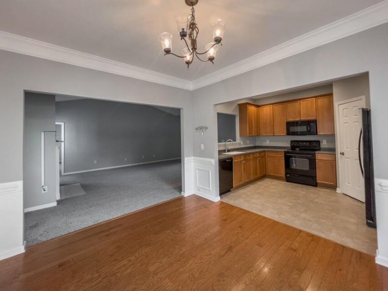 121 Valentin Drive Photo 6