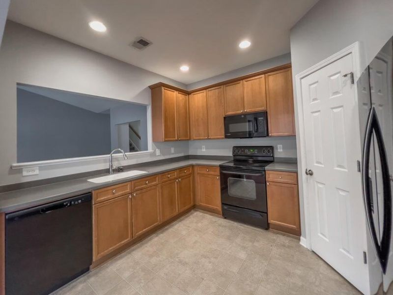 121 Valentin Drive Photo 7