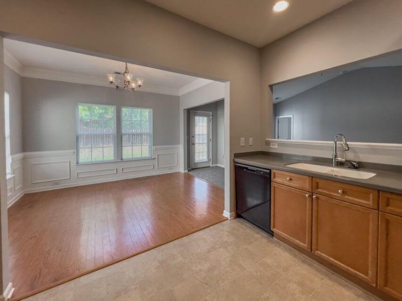 121 Valentin Drive Photo 9
