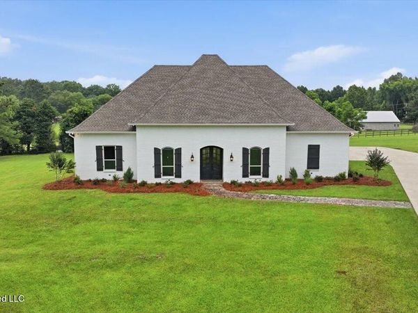 116 Sky Meadow Road, Flora, MS 39071