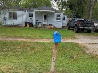 3288 Burnell Avenue, Flint Twp, MI 48504