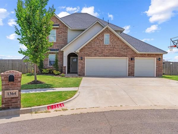 1364 Pineridge Circle, Piedmont, OK 73078
