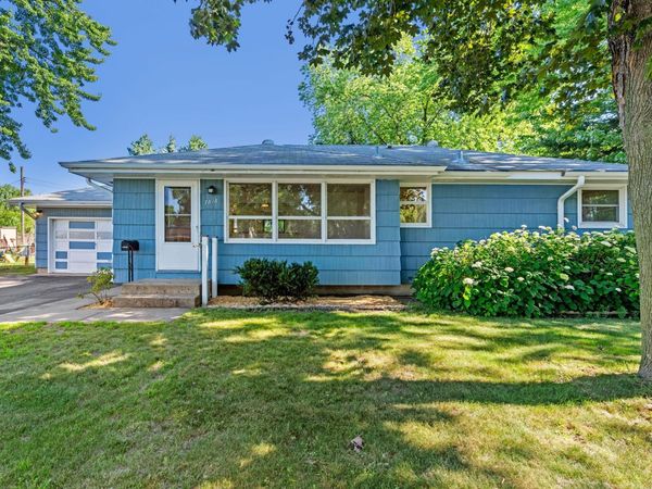 7818 53rd Avenue N, New Hope, MN 55428