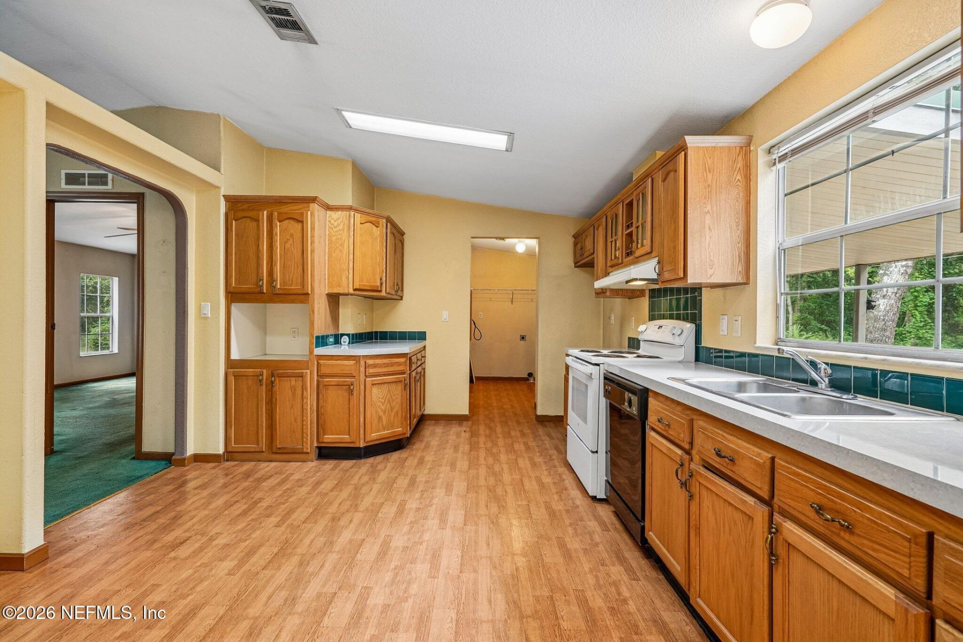 403 E Indiana Street, Florahome, FL 32140 Photo