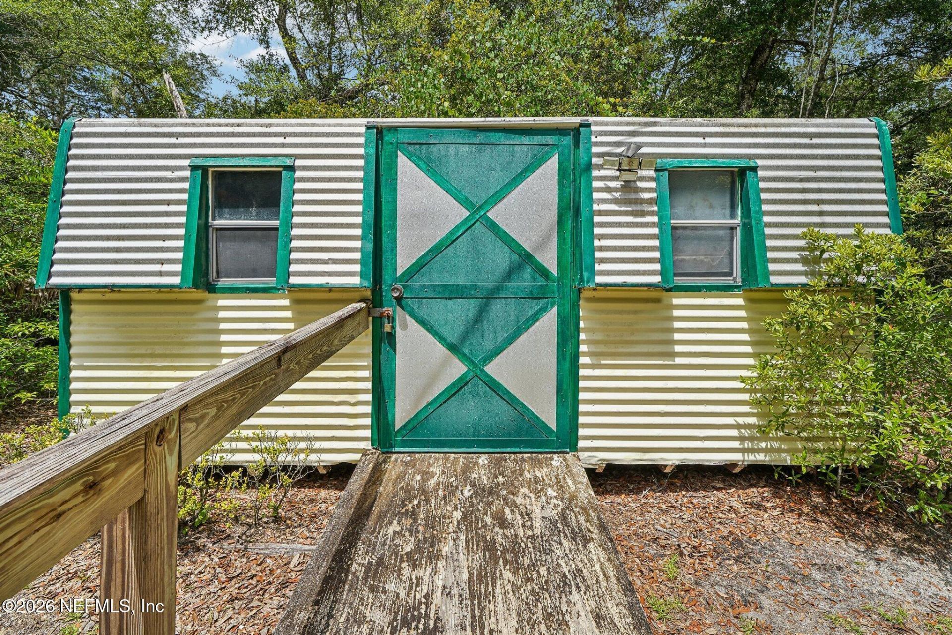 403 E Indiana Street, Florahome, FL 32140 Photo