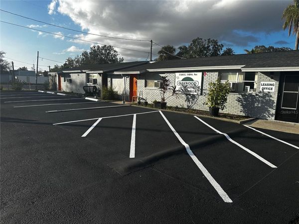 1104 E 140TH AVENUE , Unit B, TAMPA, FL 33613