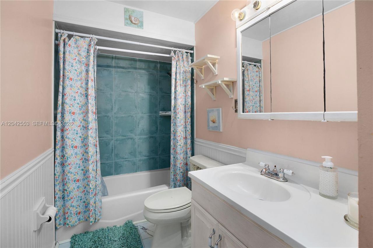1001 Pine Isle Ln , Unit 1001, Naples, FL 34112 Photo