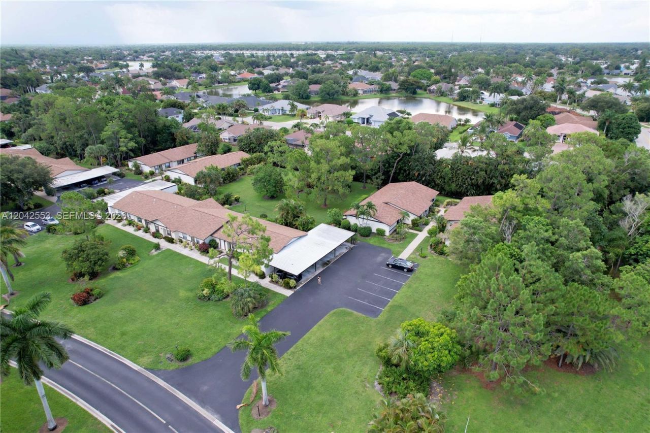 1001 Pine Isle Ln , Unit 1001, Naples, FL 34112 Photo