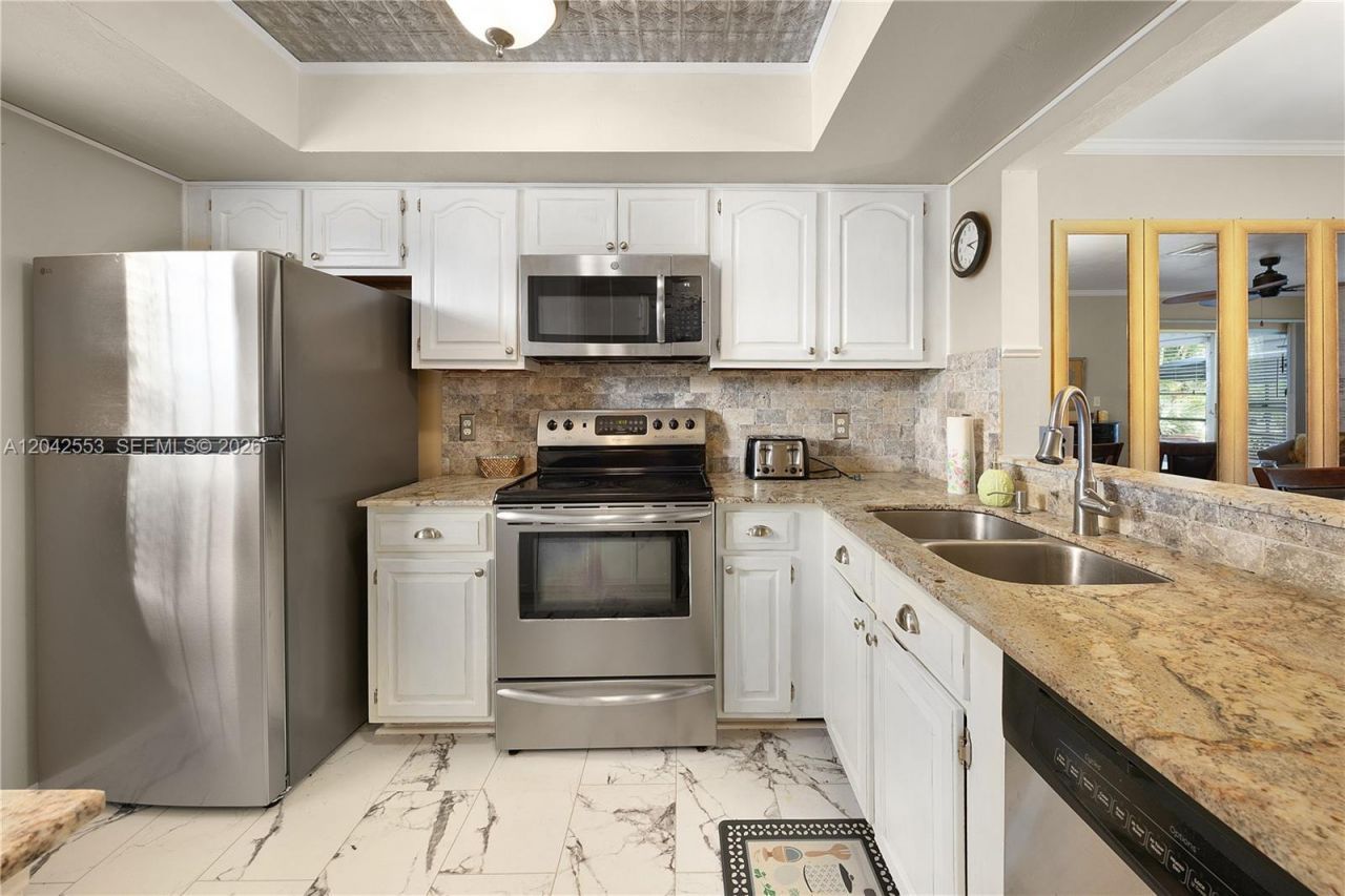 1001 Pine Isle Ln , Unit 1001, Naples, FL 34112 Photo