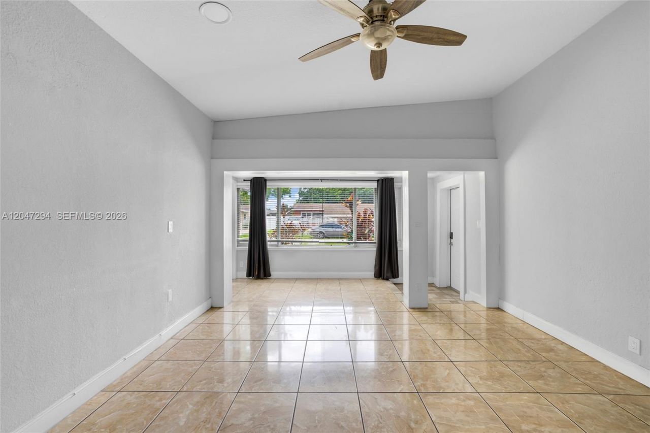 18100 NW 7th Pl , Miami Gardens, FL 33169 Photo